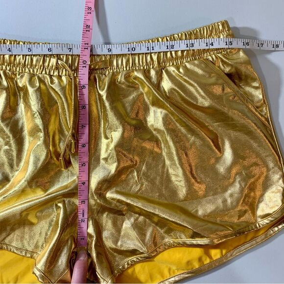 NWT Poshdivah Metallic Gold Shorts 6-8 - Picture 11 of 13